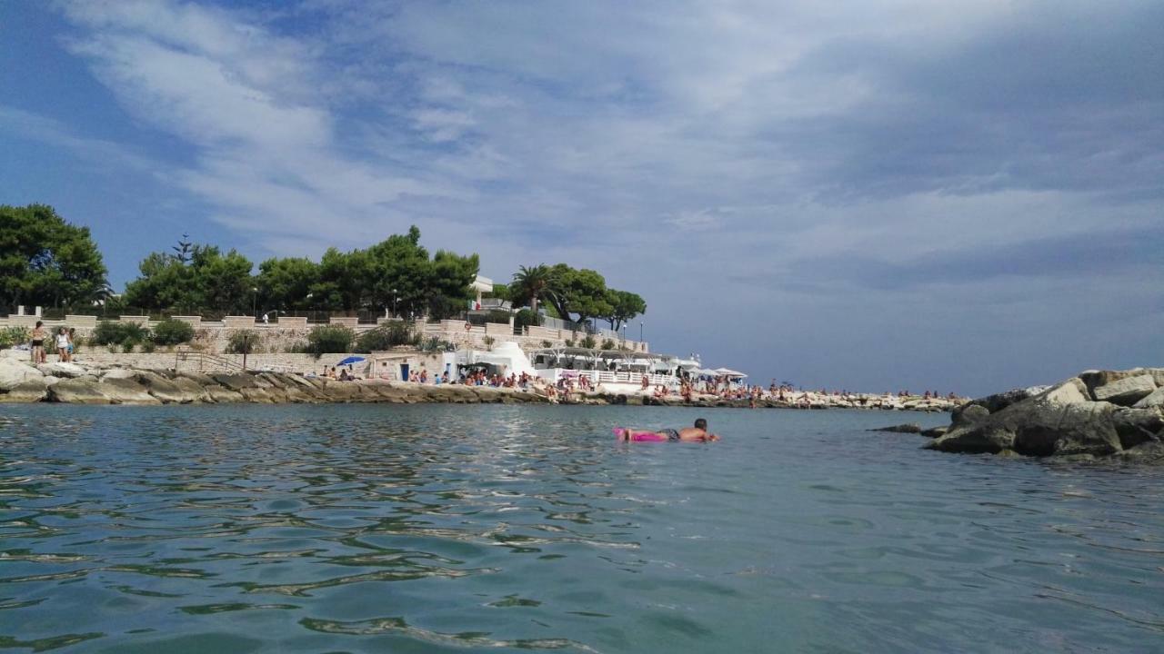 Villa Mary - Apartments Trani Exterior photo